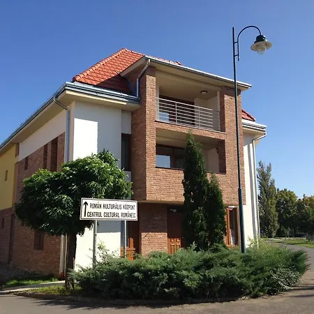 Lovagvar Appartement *