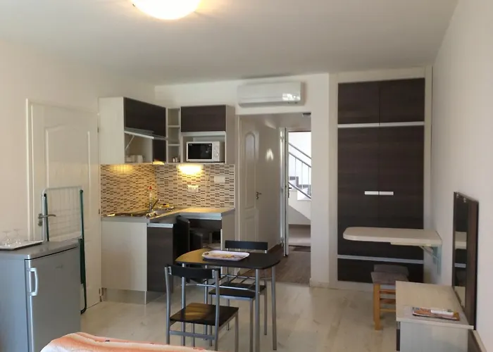 Lovagvar דירה *